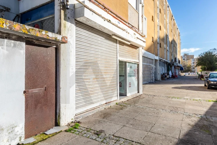 Loja para Venda em Caparica e Trafaria Foto 15
