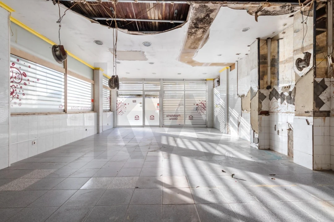 Loja para Venda em Caparica e Trafaria Foto 7