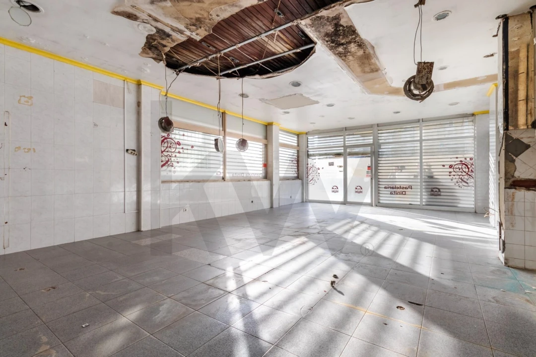 Loja para Venda em Caparica e Trafaria Foto 5