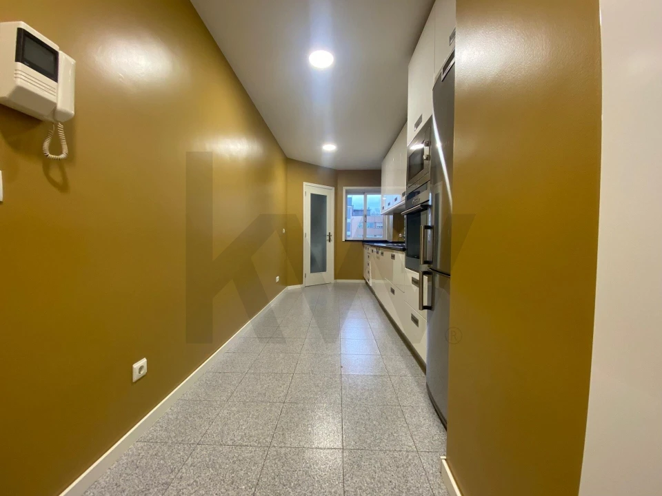 Apartamento T2 para Arrendamento em São Mamede de Infesta e Senhora da Hora Foto 24