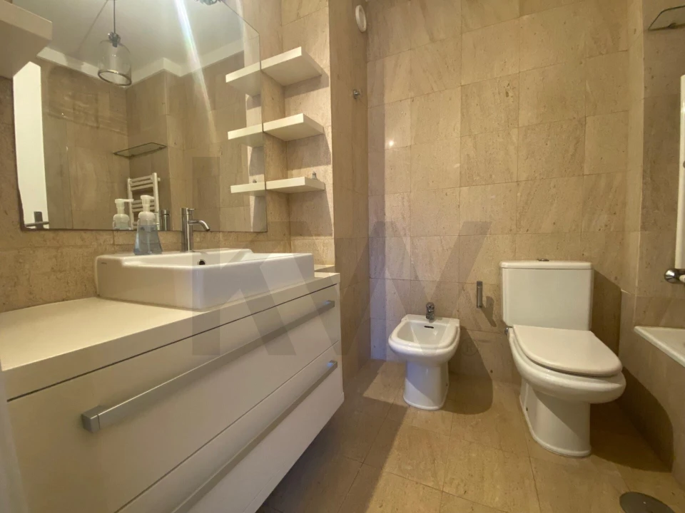 Apartamento T2 para Arrendamento em São Mamede de Infesta e Senhora da Hora Foto 18