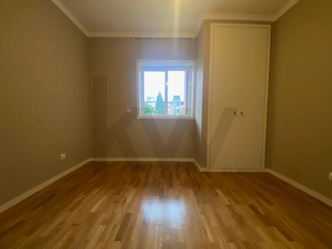 Apartamento T2 para Arrendamento em São Mamede de Infesta e Senhora da Hora Foto 12