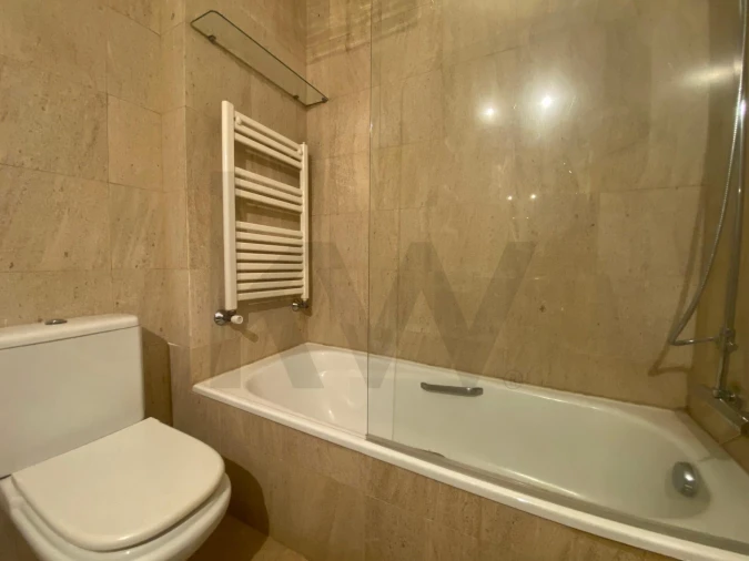 Apartamento T2 para Arrendamento em São Mamede de Infesta e Senhora da Hora Foto 19