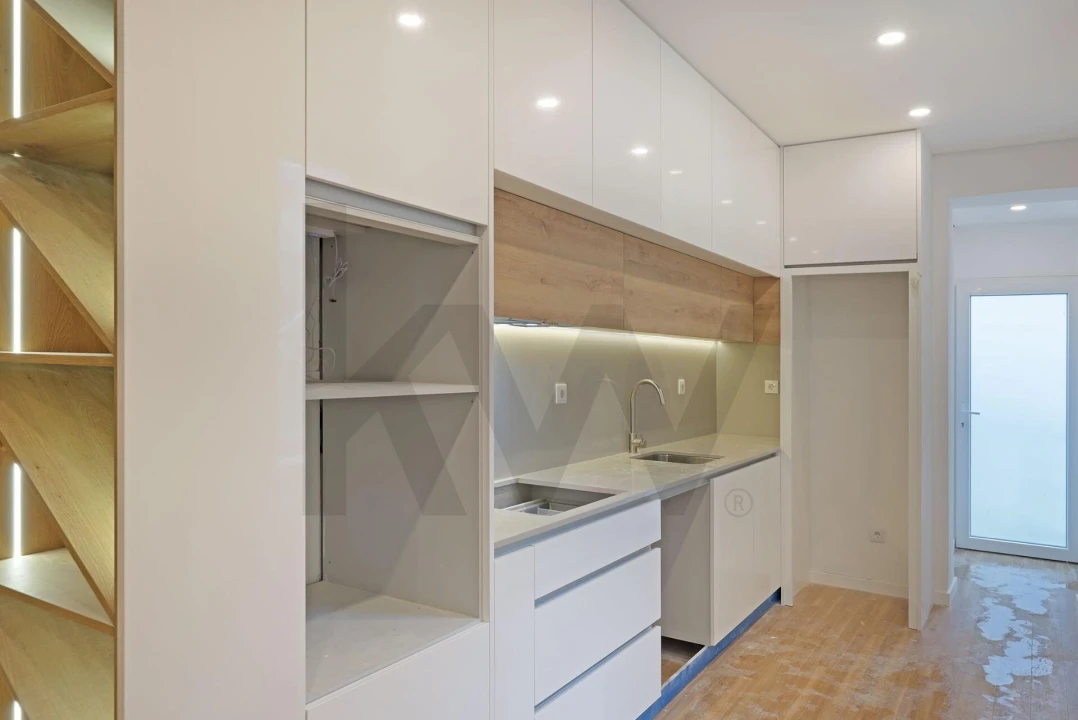 Moradia T3 para Venda em Campanhã Foto 3