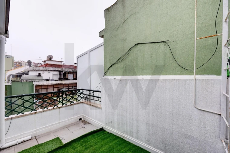 Apartamento T1 para Venda em Venteira Foto 8