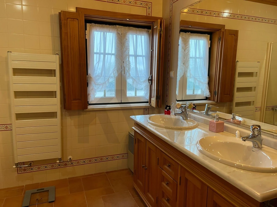 Moradia T4 para Venda em Azeitão (São Lourenço e São Simão) Foto 17