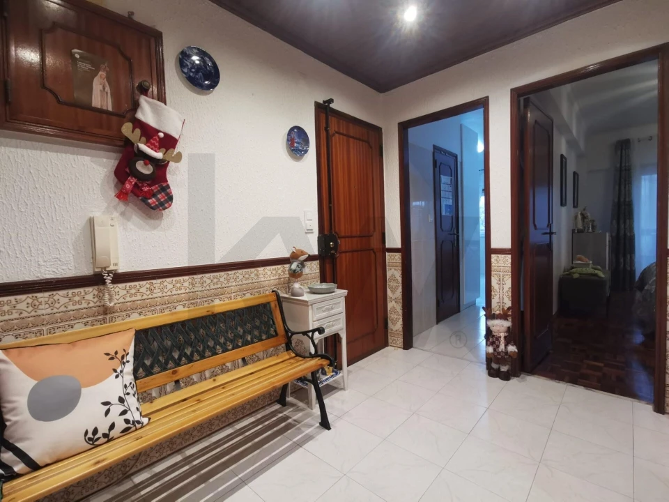 Apartamento T2 para Arrendamento em Cacém e São Marcos Foto 9