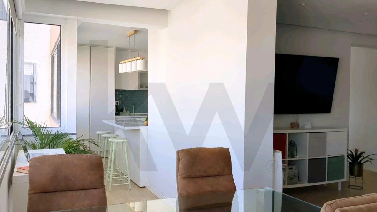 Apartamento T3 para Venda em São Domingos de Rana Foto 8