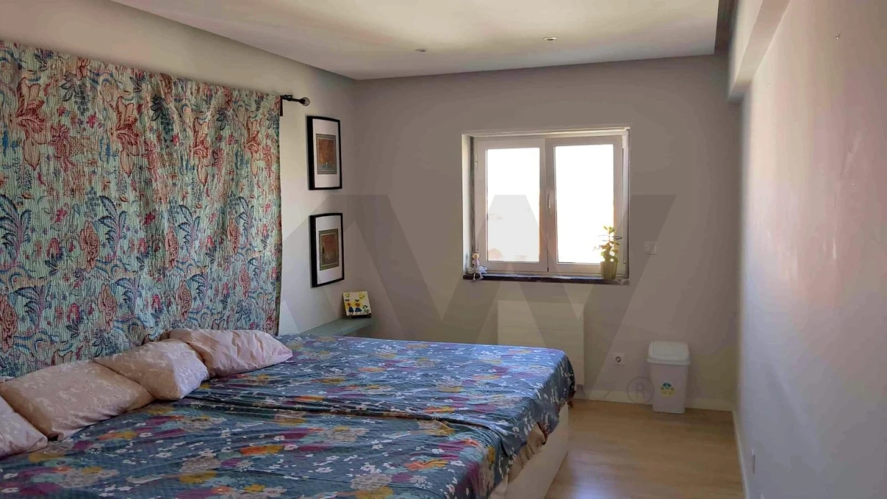 Apartamento T3 para Venda em São Domingos de Rana Foto 24