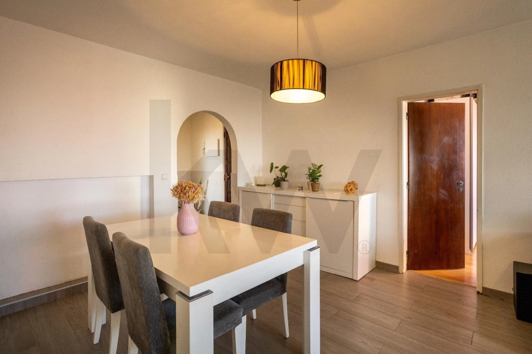 Apartamento T4 para Venda em Corroios Foto 13