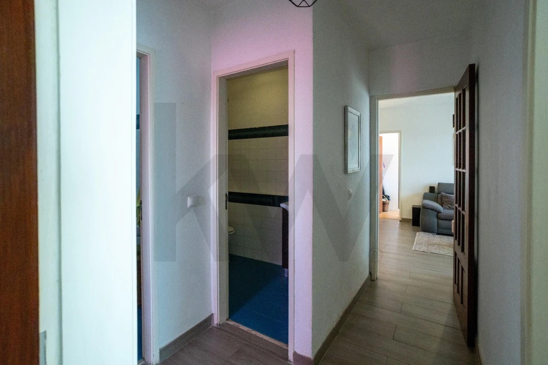 Apartamento T4 para Venda em Corroios Foto 23