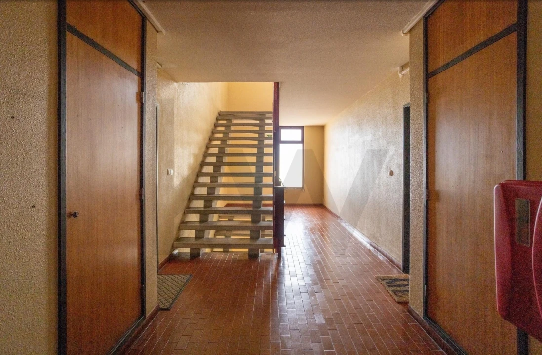 Apartamento T4 para Venda em Corroios Foto 35