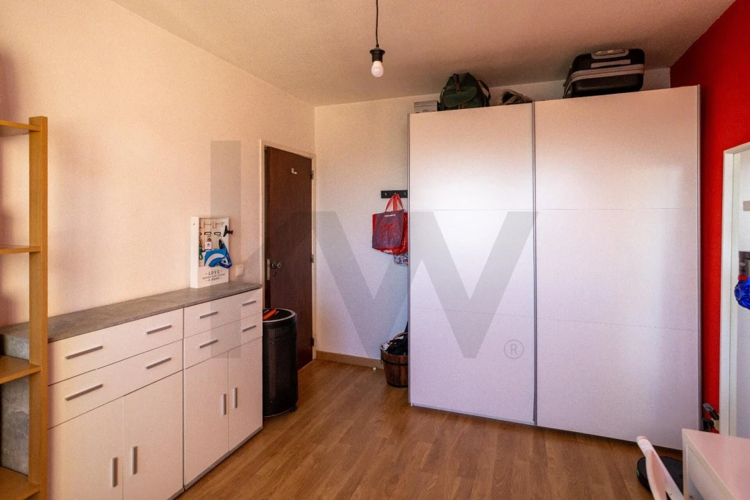 Apartamento T4 para Venda em Corroios Foto 15