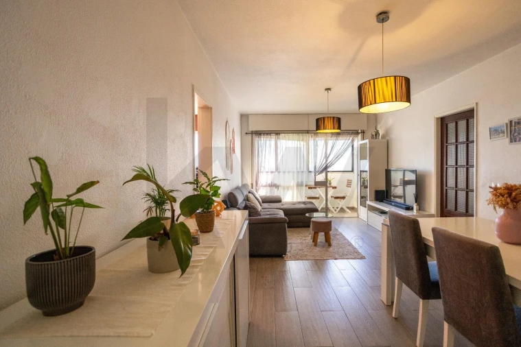 Apartamento T4 para Venda em Corroios Foto 9