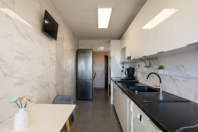 Apartamento T4 para Venda em Corroios Foto 7