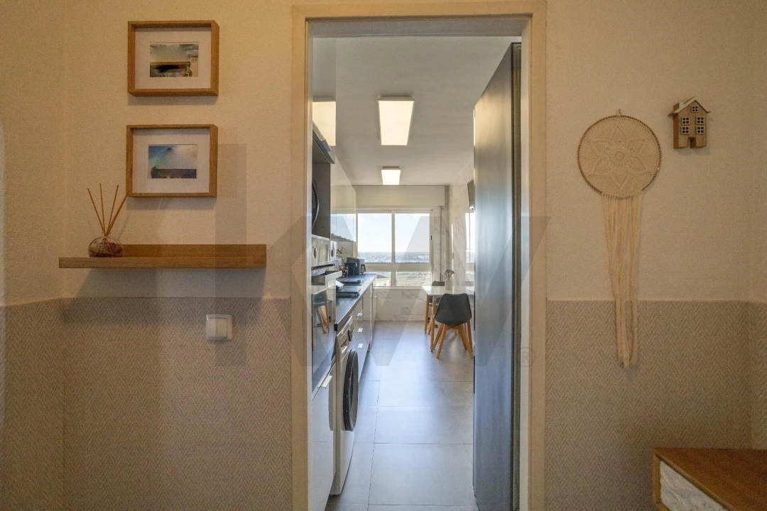 Apartamento T4 para Venda em Corroios Foto 2