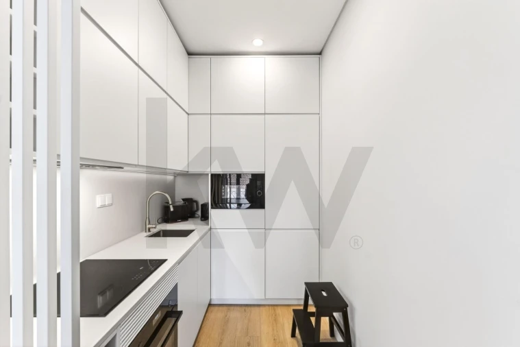 Apartamento T1 para Arrendamento em Campolide Foto 18