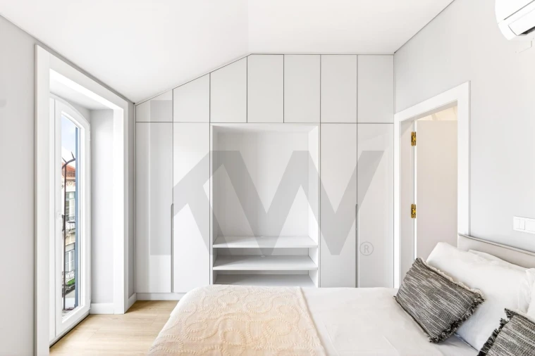 Apartamento T1 para Arrendamento em Campolide Foto 6