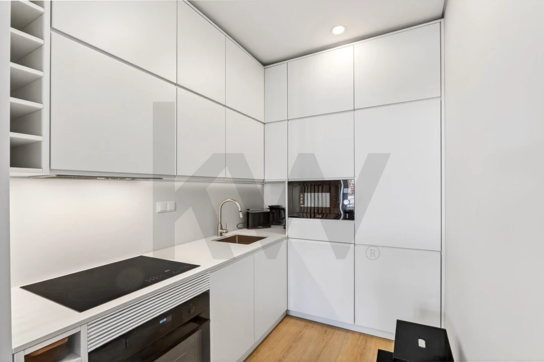Apartamento T1 para Arrendamento em Campolide Foto 19