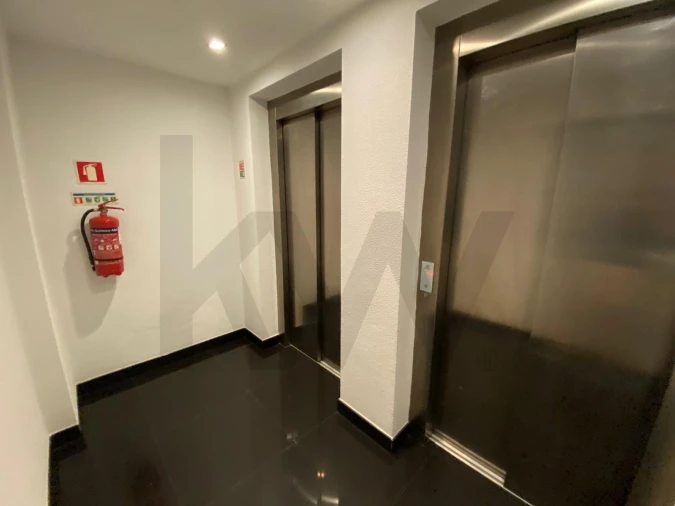 Negócio para Arrendamento em Avenidas Novas Foto 3