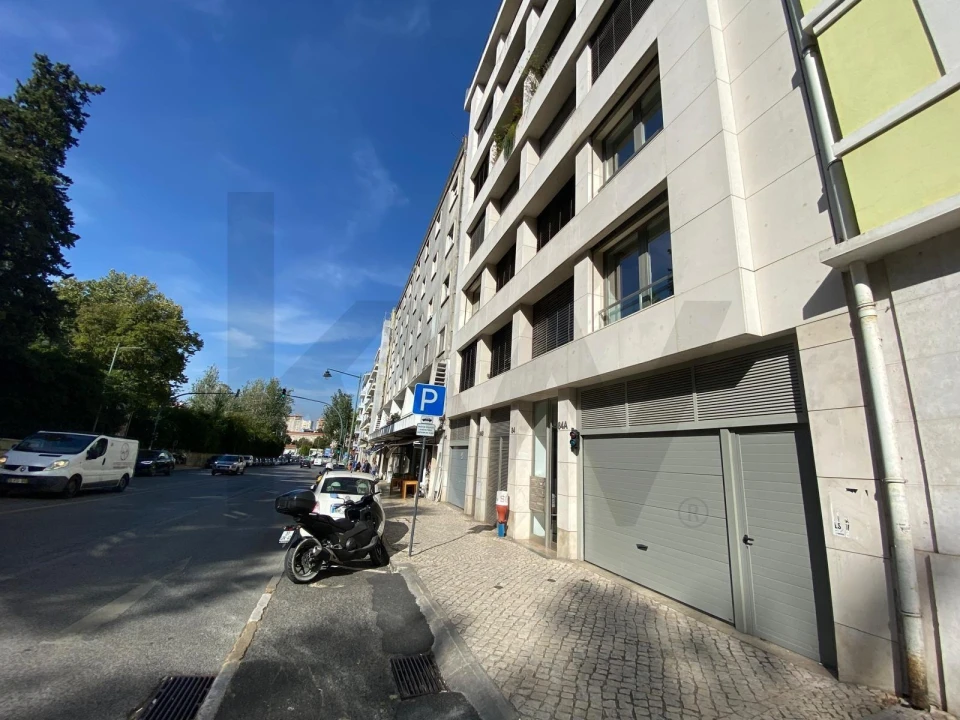 Negócio para Arrendamento em Avenidas Novas Foto 8