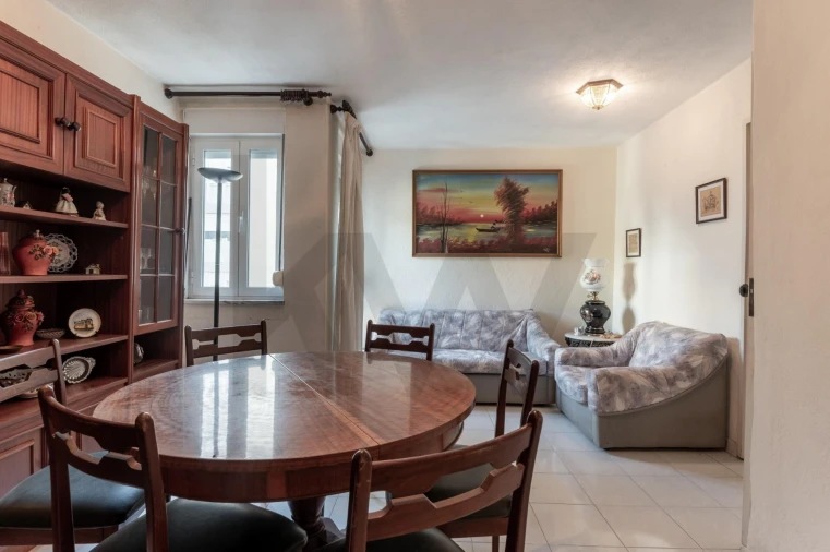 Apartamento T3 para Venda em Marvila Foto 1