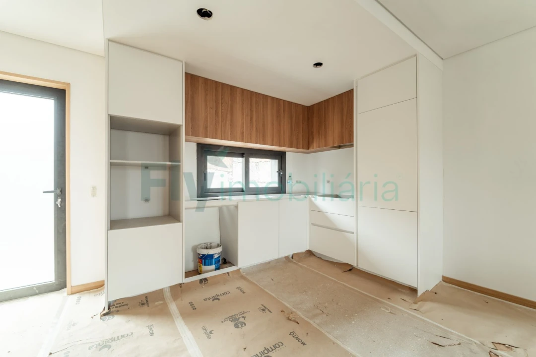 Moradia T2 para Venda em Tagilde e Vizela (São Paio) Foto 2