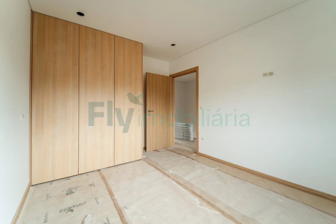 Moradia T2 para Venda em Tagilde e Vizela (São Paio) Foto 24