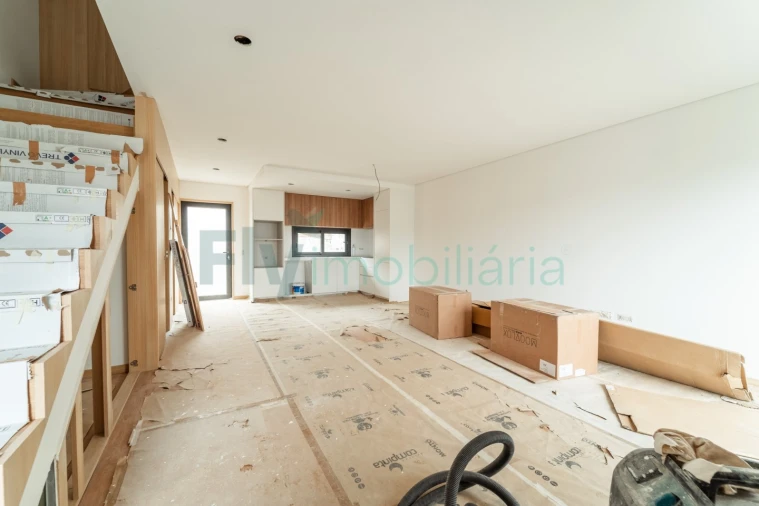 Moradia T2 para Venda em Tagilde e Vizela (São Paio) Foto 4