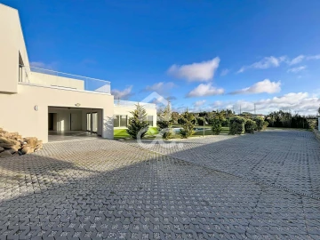 Moradia T4 para Venda em Atouguia da Baleia