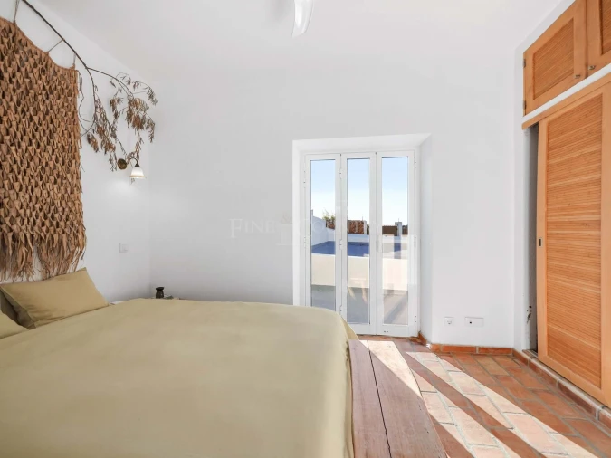 Moradia T4 para Venda em São Bartolomeu de Messines Foto 16