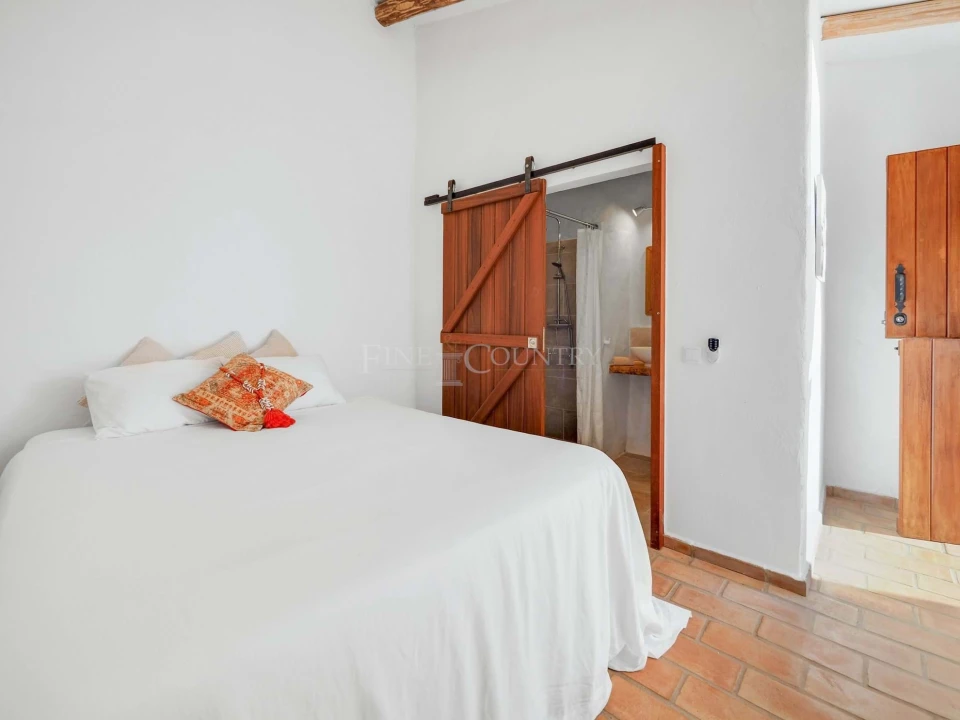 Moradia T4 para Venda em São Bartolomeu de Messines Foto 29