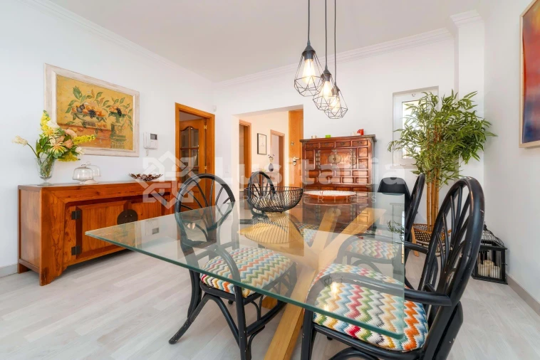 Moradia T4 para Venda em Quarteira Foto 4