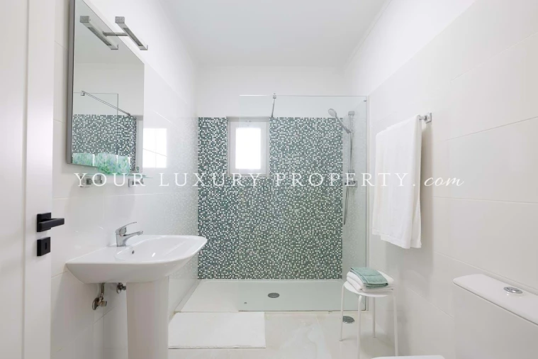 Moradia T4 para Venda em Portimão Foto 14