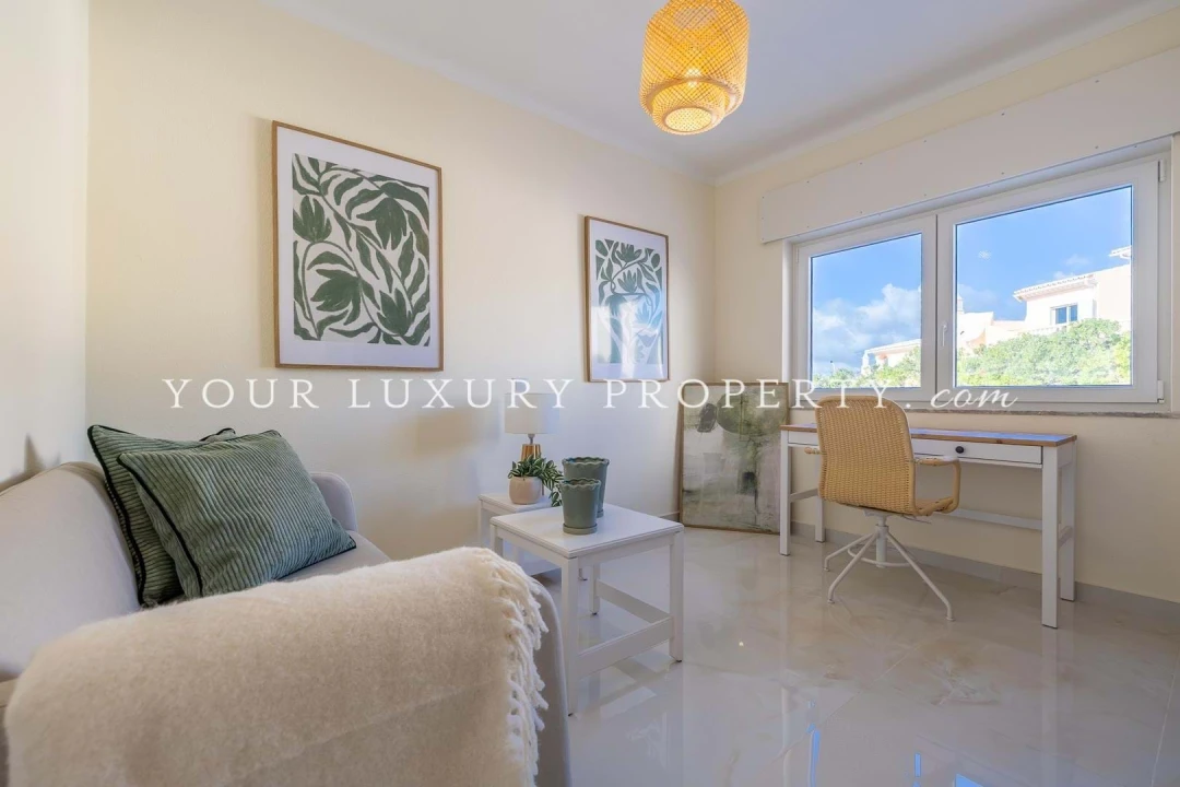 Moradia T4 para Venda em Portimão Foto 17