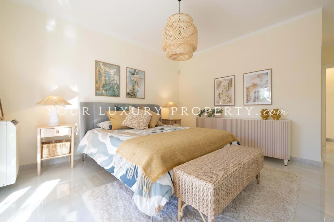 Moradia T4 para Venda em Portimão Foto 9