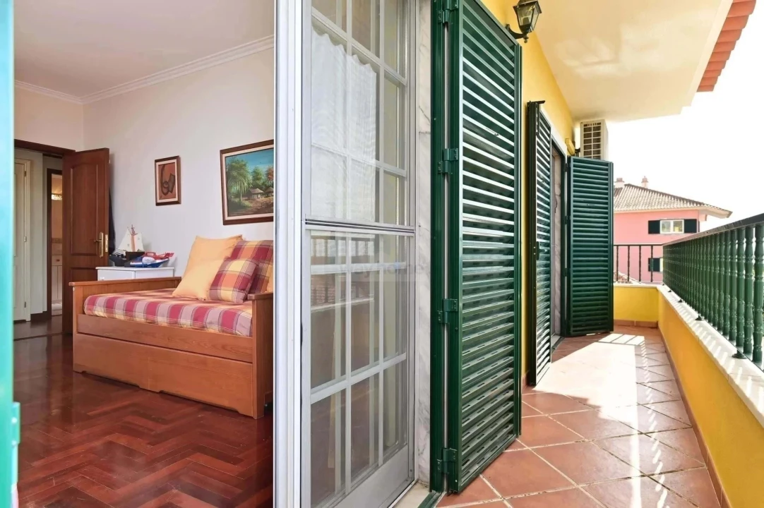 Apartamento T2 para Venda em Alcabideche Foto 13