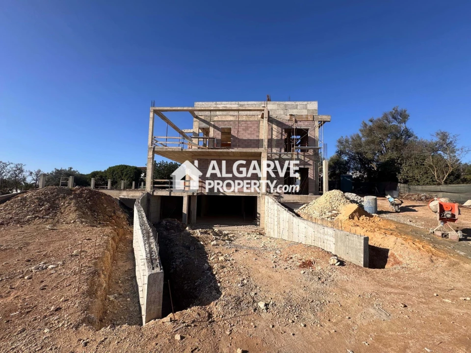 Moradia T5 para Venda em Boliqueime Foto 27