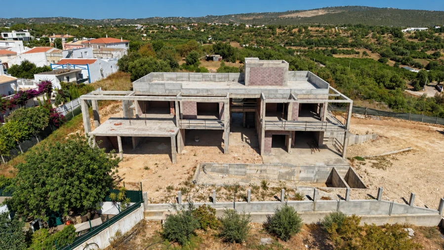 Moradia T5 para Venda em Boliqueime Foto 3