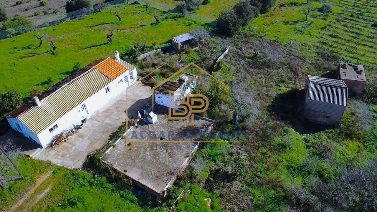 Negócio para Venda em Estômbar e Parchal Foto 1