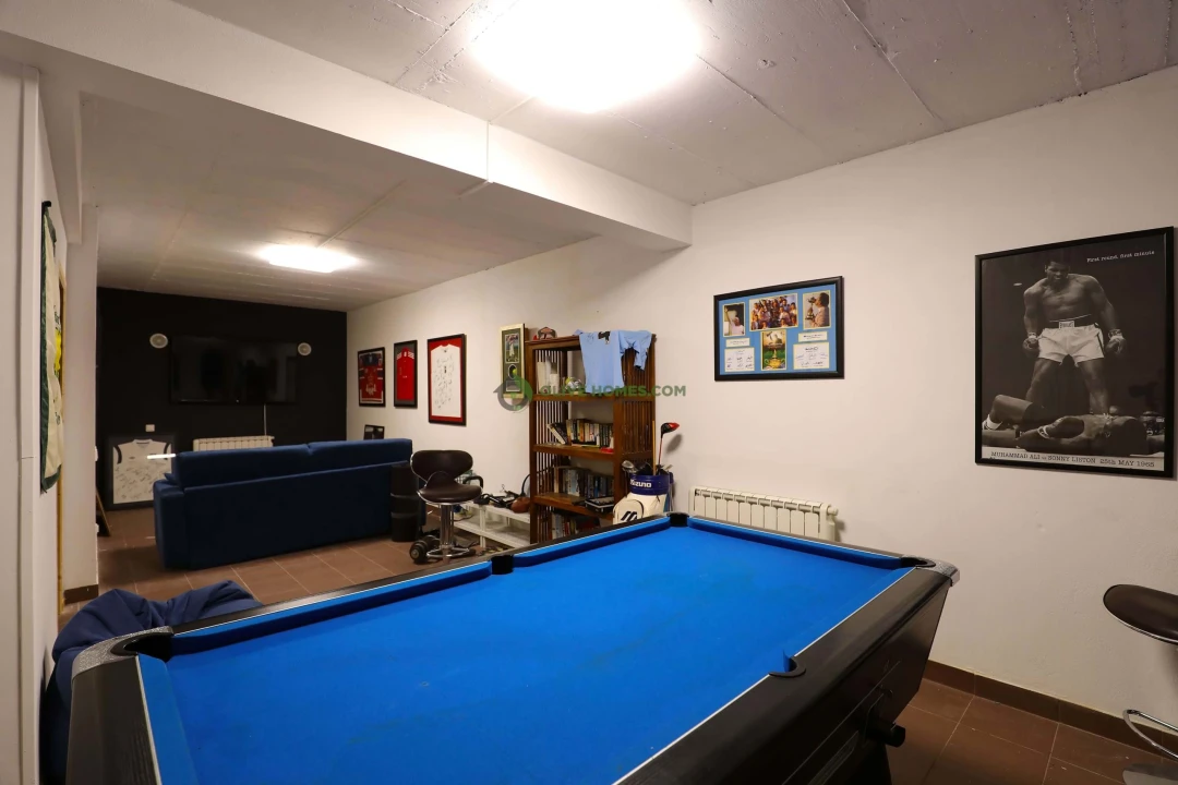 Moradia T3 para Venda em Almancil Foto 43