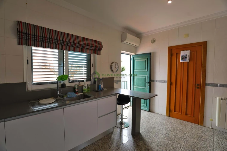 Moradia T3 para Venda em Almancil Foto 13