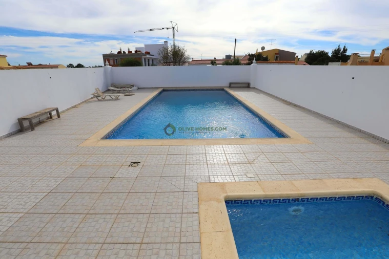 Moradia T3 para Venda em Almancil Foto 47