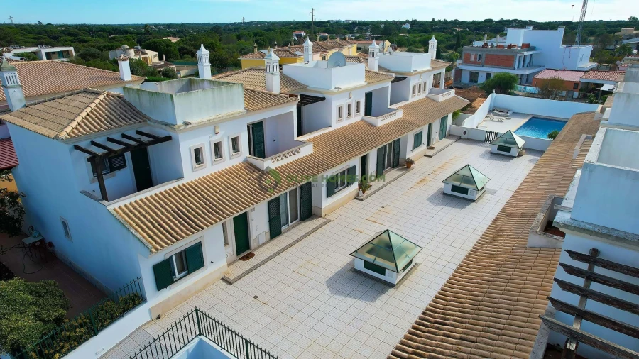 Moradia T3 para Venda em Almancil Foto 48