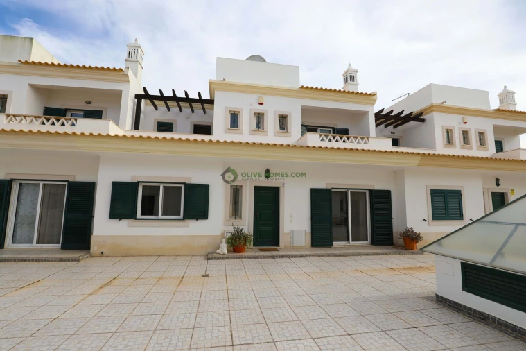 Moradia T3 para Venda em Almancil Foto 44