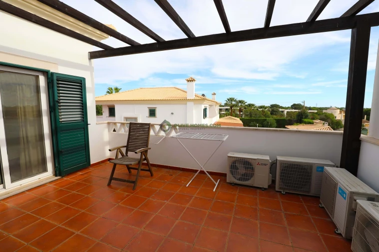 Moradia T3 para Venda em Almancil Foto 37