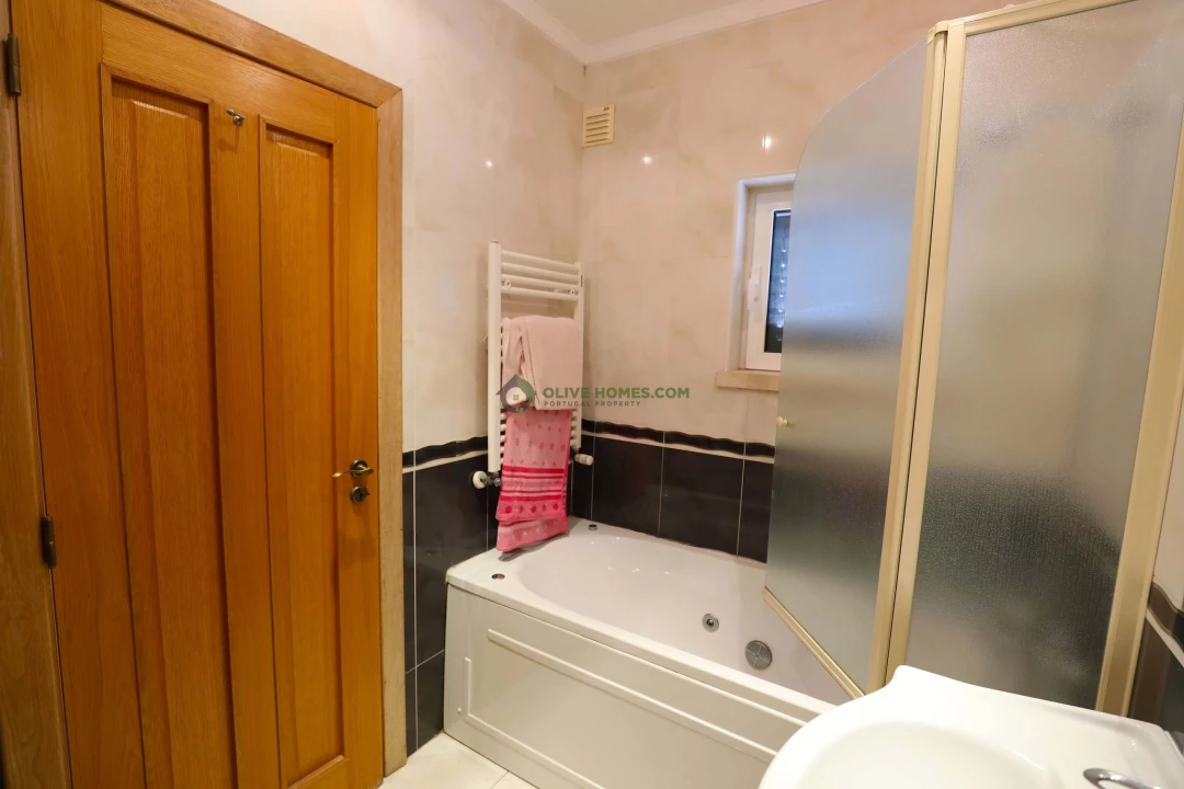 Moradia T3 para Venda em Almancil Foto 29