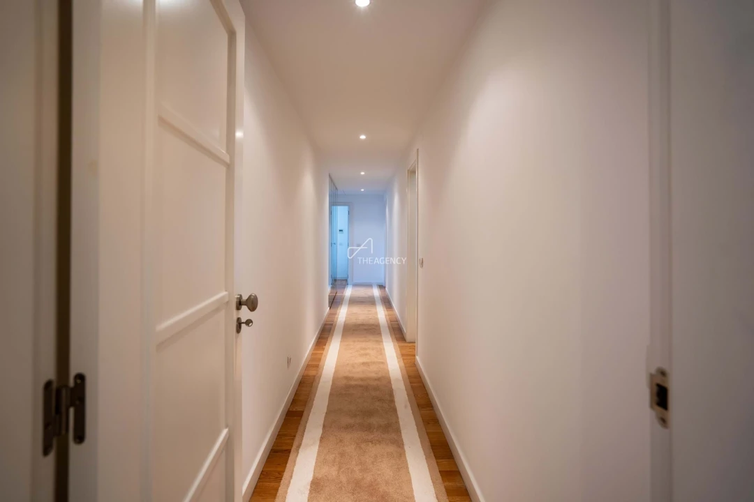 Apartamento T3 para Arrendamento em São Domingos de Benfica Foto 19