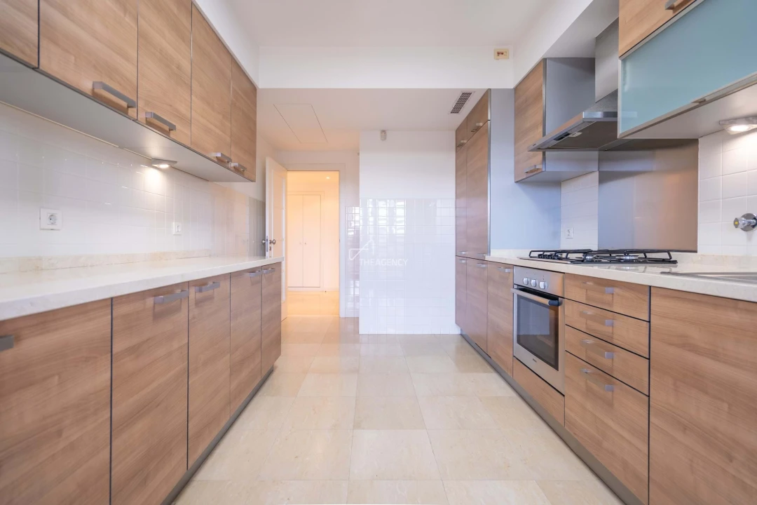 Apartamento T3 para Arrendamento em São Domingos de Benfica Foto 16