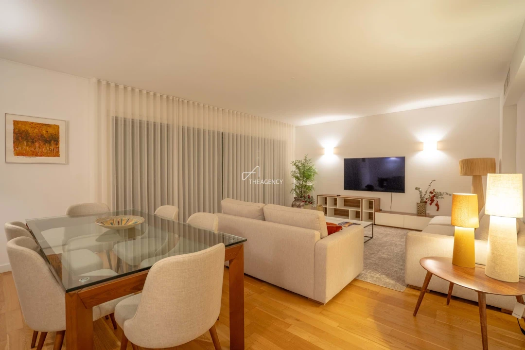 Apartamento T3 para Arrendamento em São Domingos de Benfica Foto 12